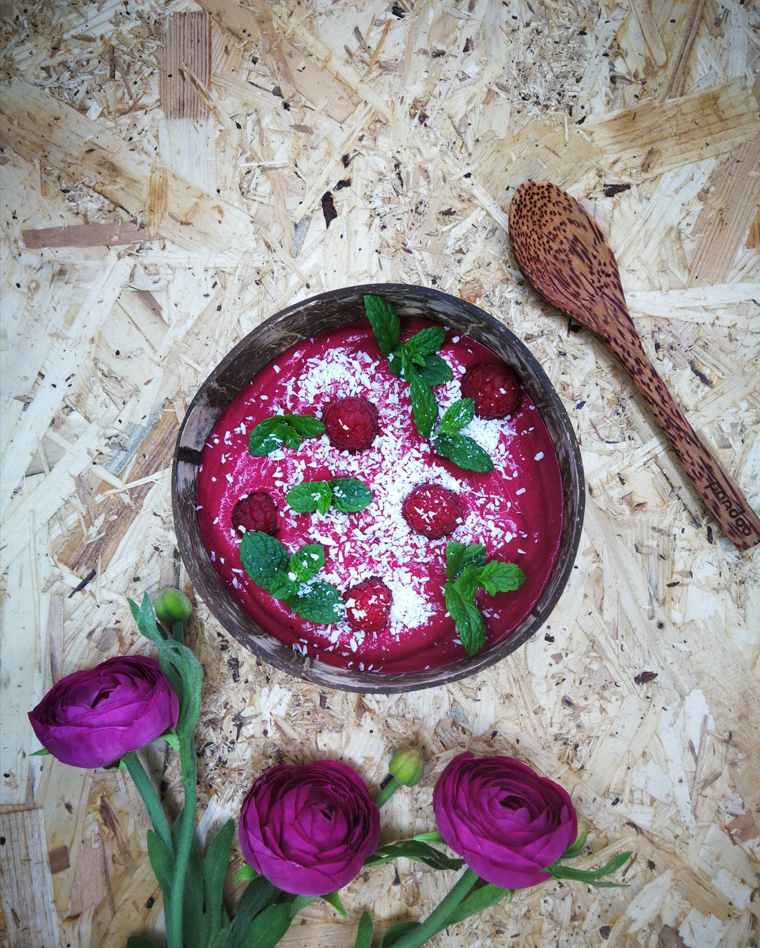 Hindbærsmoothie med Hyben & Rødbedepulver