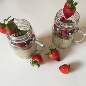 Lækker Avocado & Jordbær dessert.